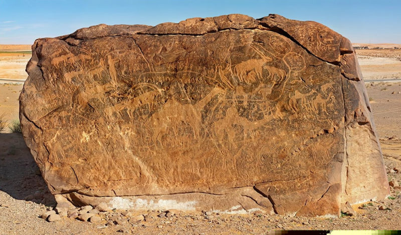 Ghouwtah Rock - Arabian Rock Art Heritage